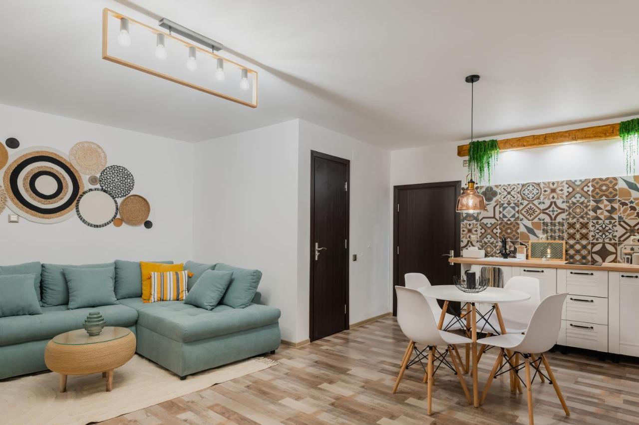 Cozee Studio - In Inima Brasovului Buitenkant foto